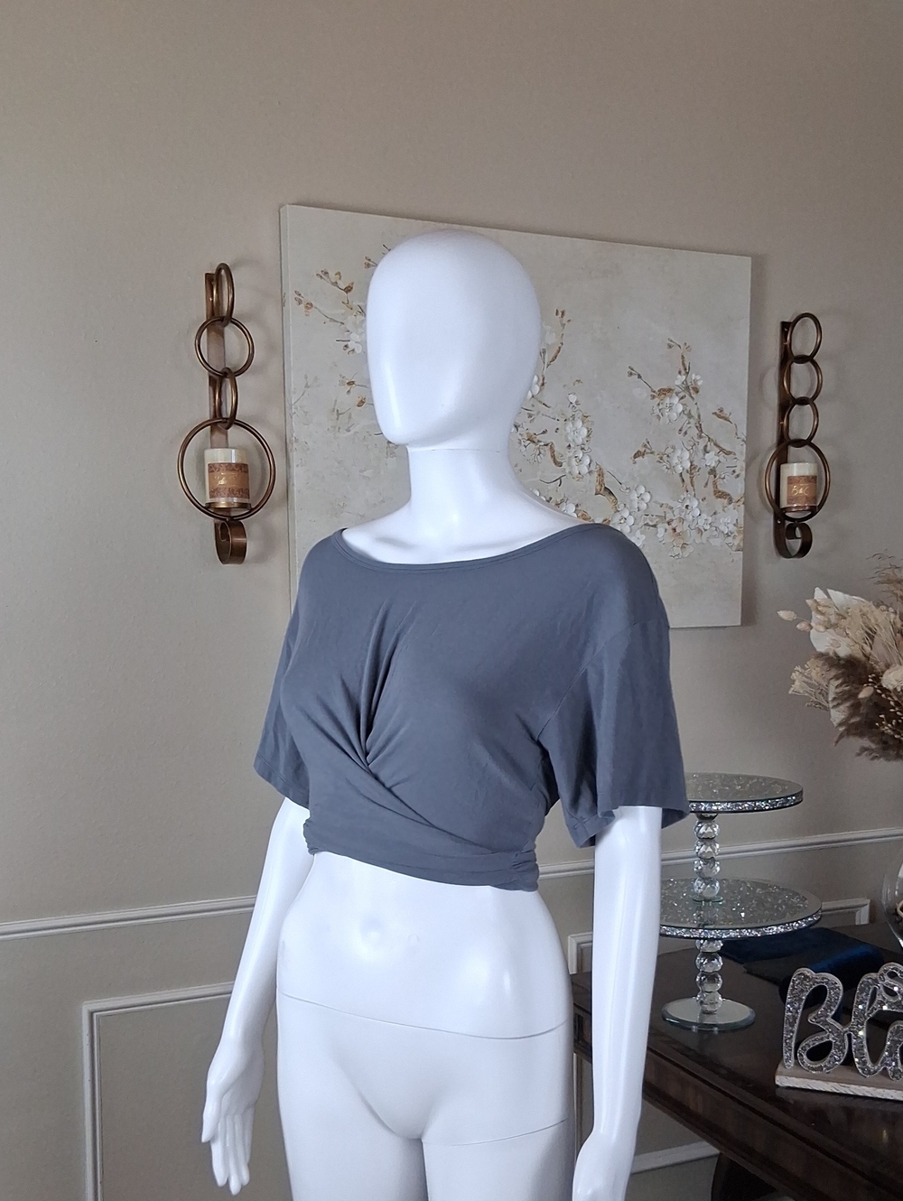 Victoria's Secret Women’s Gray Twist-Front Crop Top Short Sleeves Medium - Picture 11 of 16
